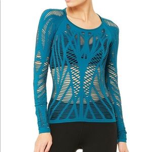 NWT ALO Yoga Legion Blue Wanderer Long Sleeve Cut Out Top